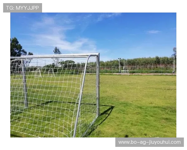 吴川热血球场：寻找足球伙伴一起挥洒汗水挑战自我